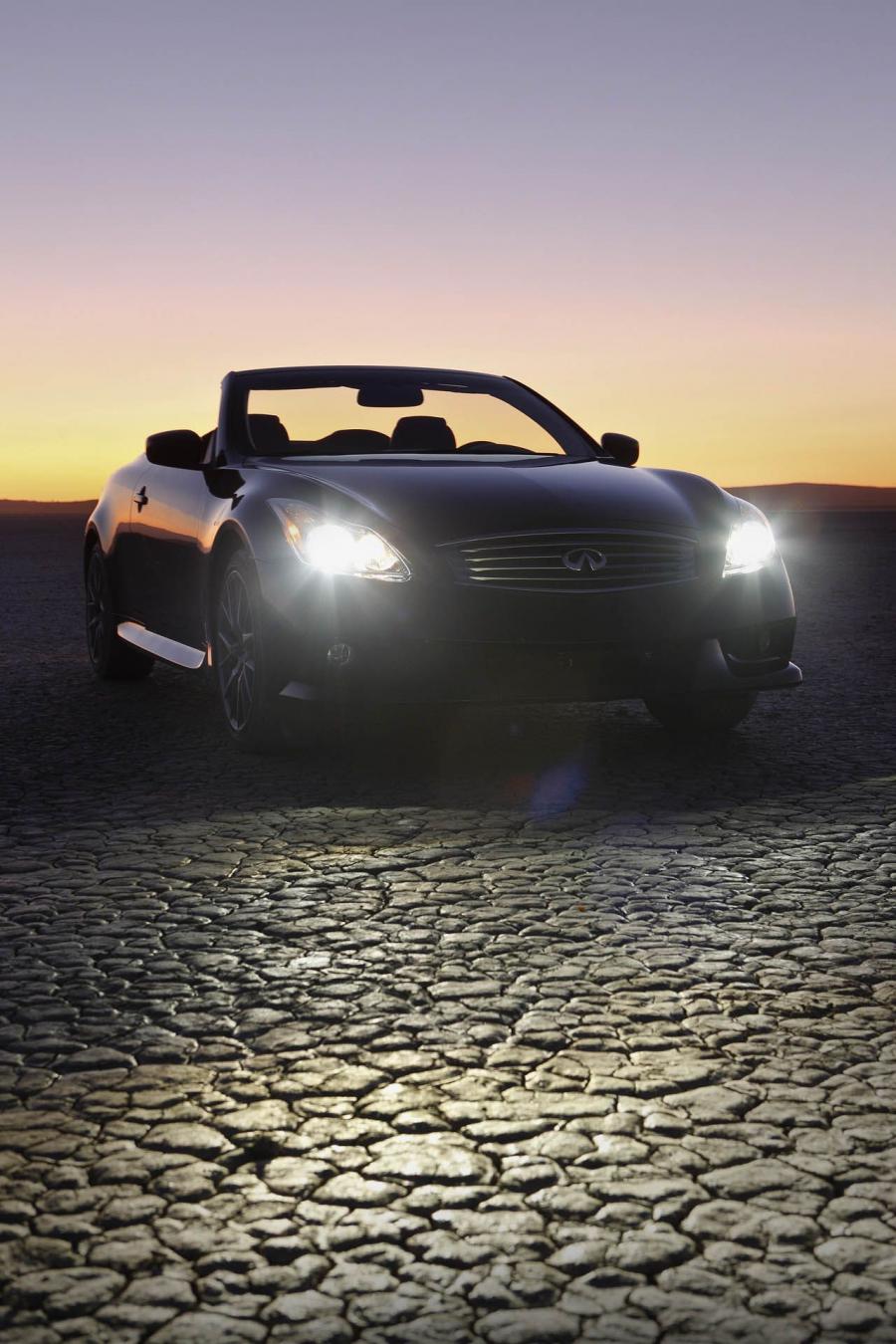  Infiniti G37 IPL Convertible 2013 года  (фото 6 из 37)